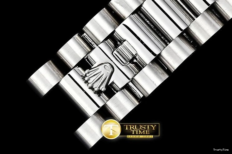 0415 RDD0215D – DayDate 36mm Chic 687